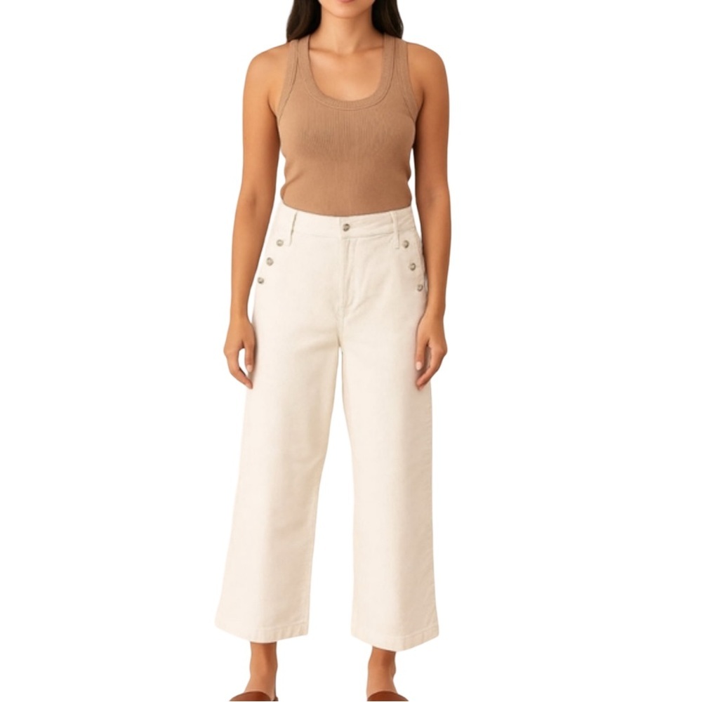 NWT Juicy Couture Marshmellow Corduroy Cropped Wide-Leg Trousers.